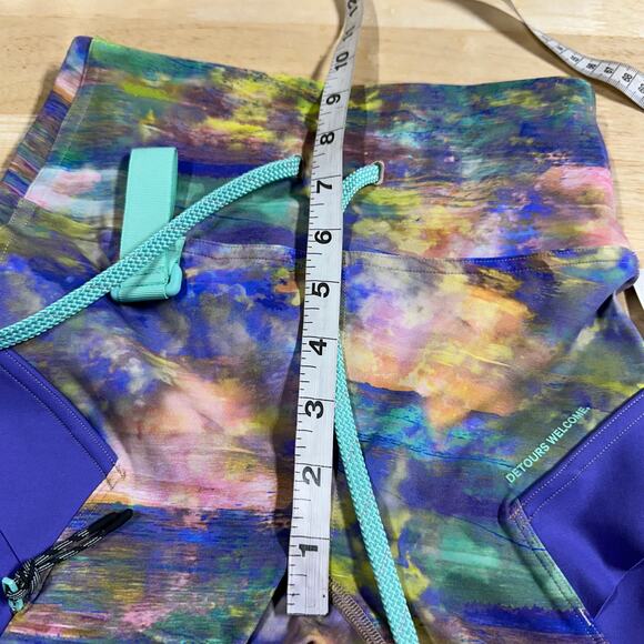 Lululemon Cargo Super-High-Rise Hiking Short 8" Altered Nature Multi Size 2 NWT - Picture 11 of 12